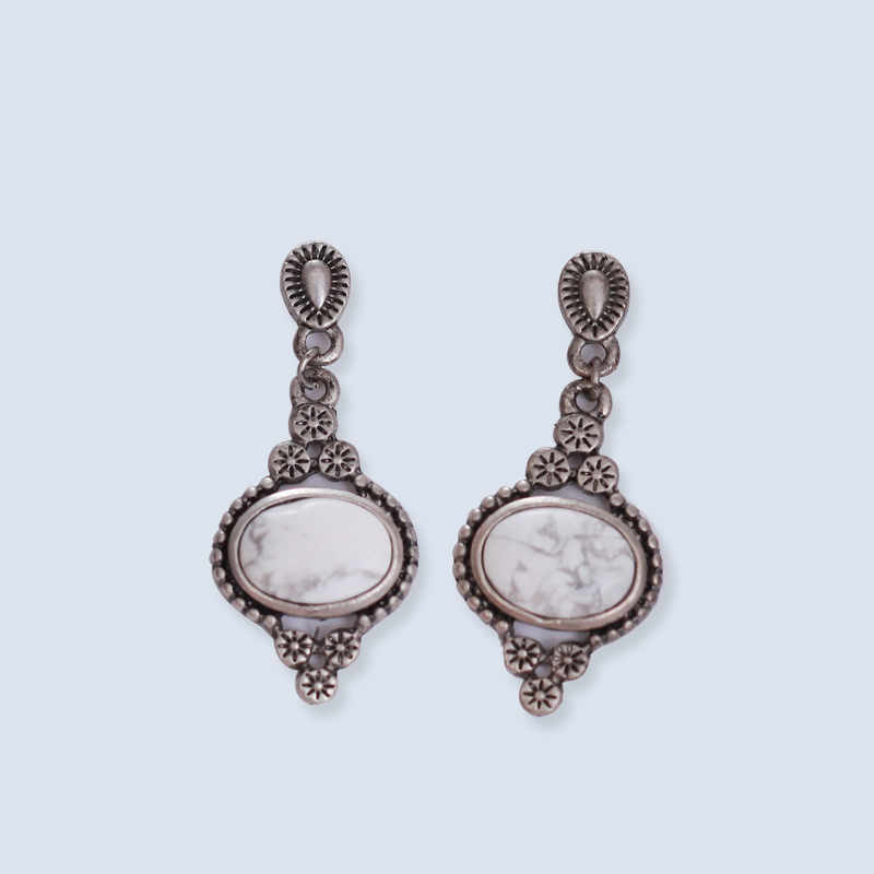 Zinc alloy resin ancient silver earrings-1