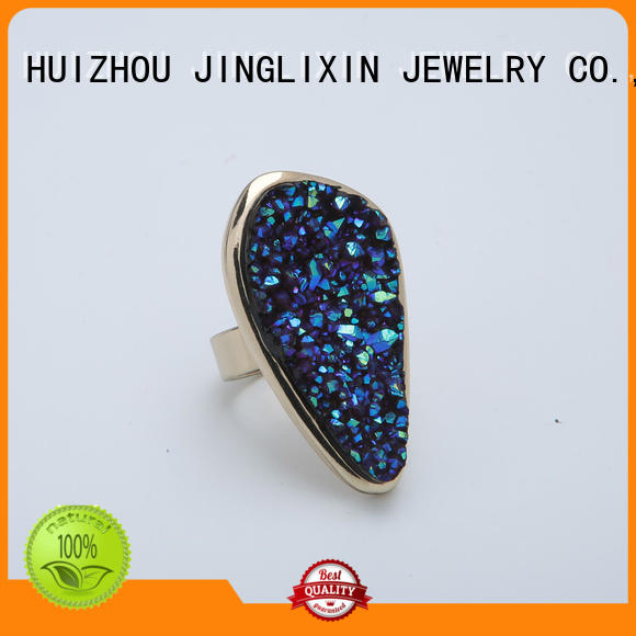 emerald personalized rings manufacturer for present