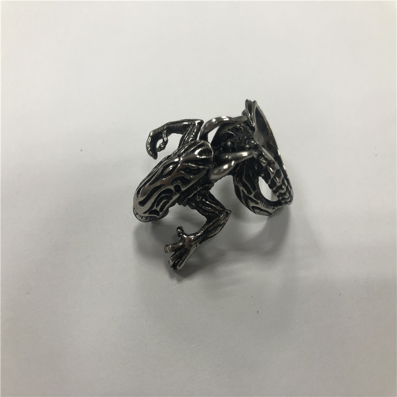 cabrite  Skull punk ring