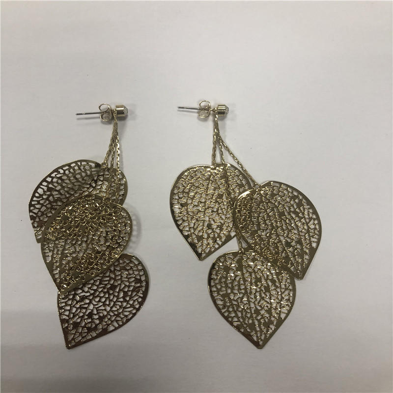 the leaf earrings