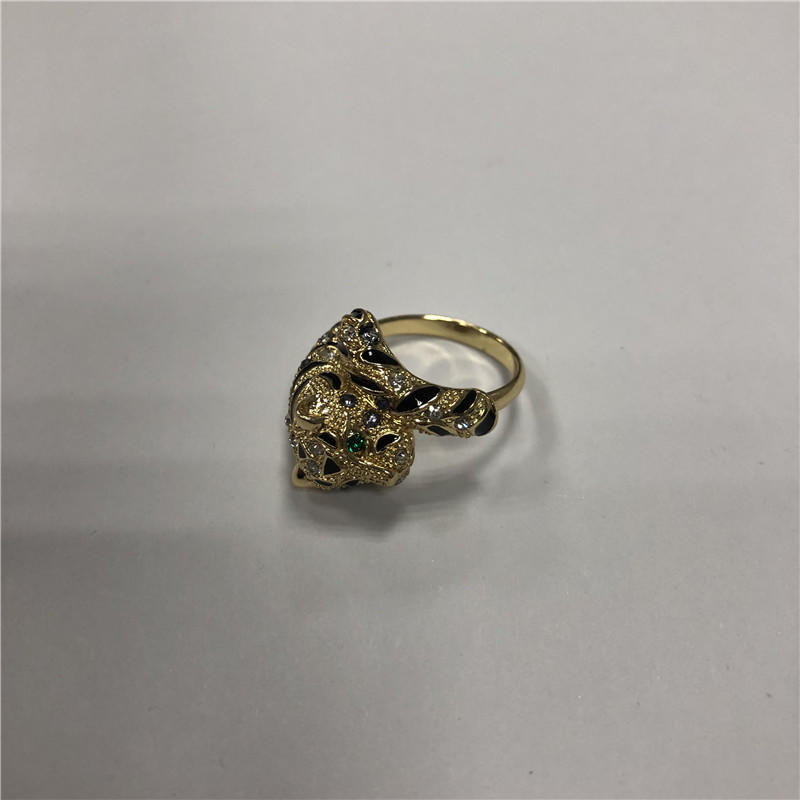Creative leopard ring