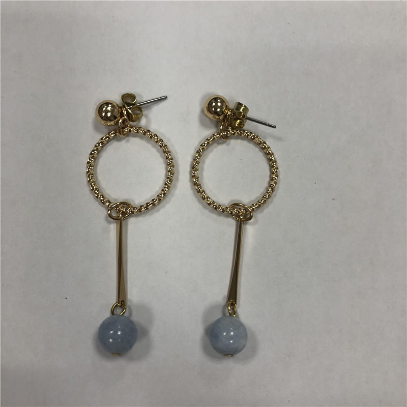 Fresh and sweet sapphire pendant earrings