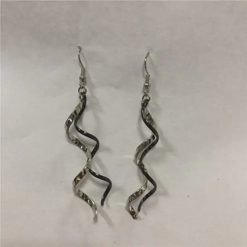 European and American simple earring product metal cold wave spiral twist temperament long style earrings pendant female earring