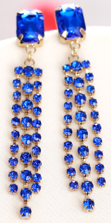 Fashionable colored diamond earrings